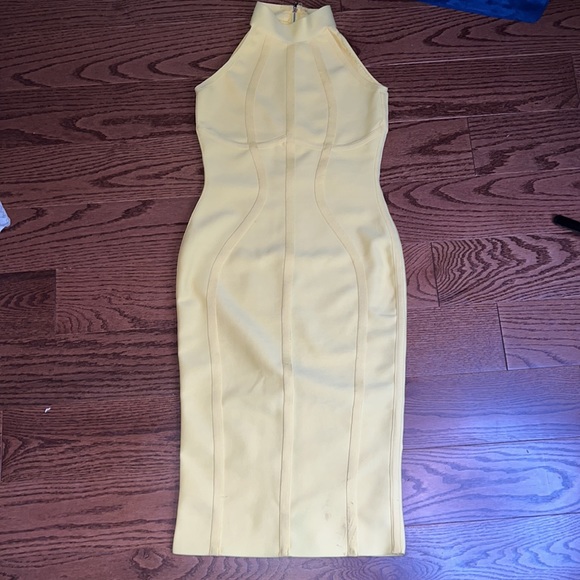 Yellow Bandage Dress size 6 / medium SUPER STRETCHY - Picture 5 of 5